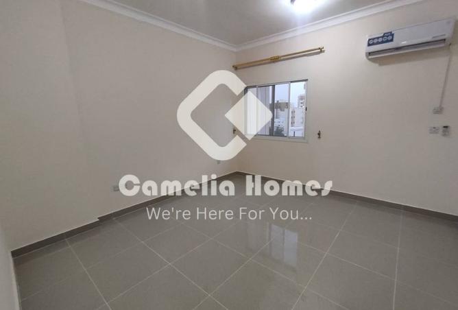 988044 - Property Main Image