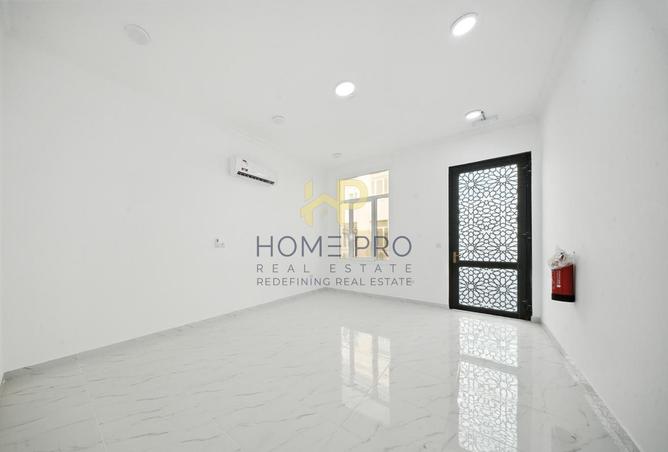 938710 - Property Image 2