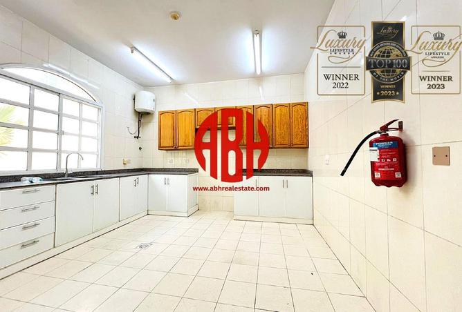 961168 - Property Image 3