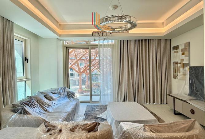 931581 - Property Image 2