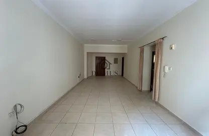 Apartment - 2 Bedrooms - 2 Bathrooms for rent in Hiteen Street - Al Muntazah - Doha