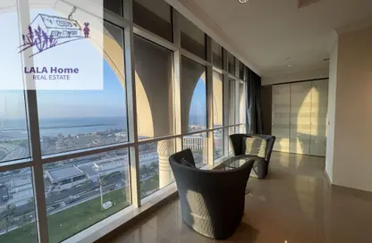Penthouse - 4 Bedrooms - 6 Bathrooms for rent in Viva West - Viva Bahriyah - The Pearl Island - Doha