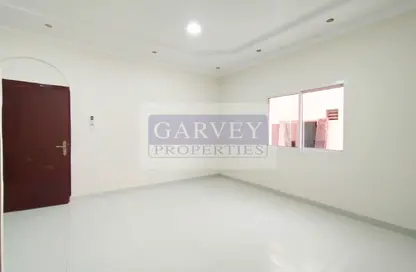 شقة - 1 حمام للايجار في شارع ابن زيدون - الجبيلات - الدوحة