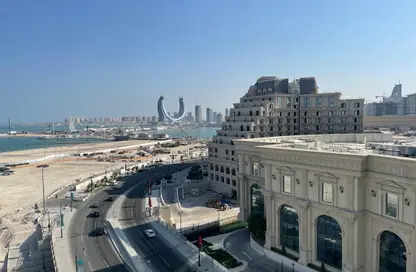 Apartment - 1 Bedroom - 2 Bathrooms for sale in Lusail City - Lusail