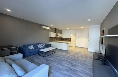 Apartment - 1 Bedroom - 1 Bathroom for rent in Izghawa - Izghawa - Doha