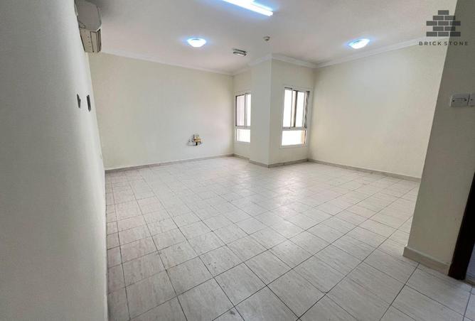 984294 - Property Image 3