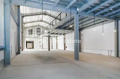 Warehouse - Studio - 1 Bathroom for rent in East Industrial Street - Birkat Al Awamer - Al Wakra