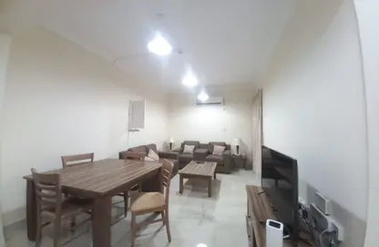 شقة - 2 غرف نوم - 2 حمامات للايجار في شارع ثابت بن زايد - المنصورة - الدوحة