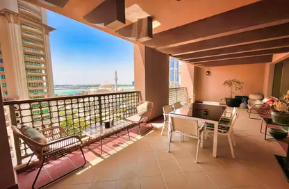 Apartment - 2 Bedrooms - 3 Bathrooms for sale in Tower 7 (Ferrari Tower) - Porto Arabia - The Pearl Island - Doha