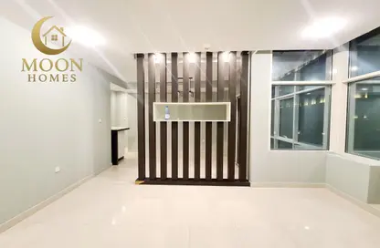 Apartment - 2 Bedrooms - 3 Bathrooms for rent in Umm Ghuwailina 4 - Umm Ghuwailina - Doha