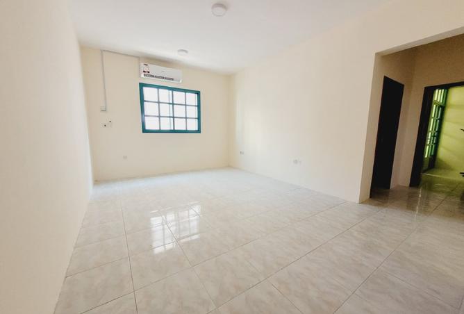 964193 - Property Main Image