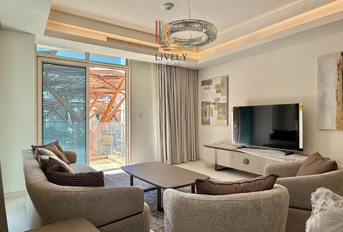 963046 - Property Image 2