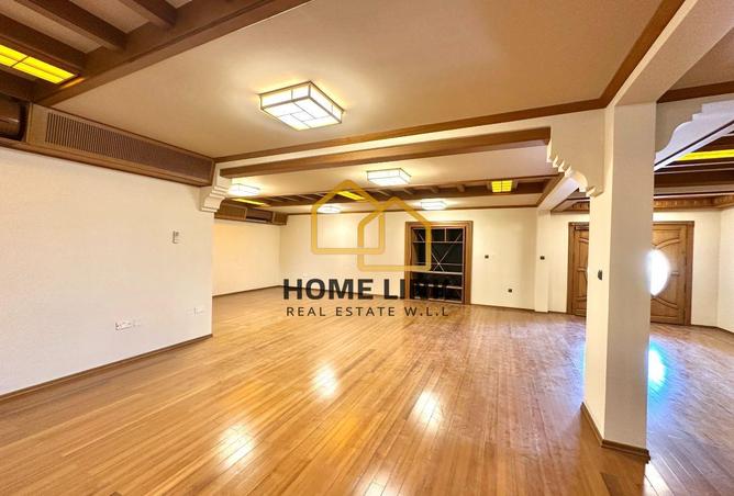 967233 - Property Image 3