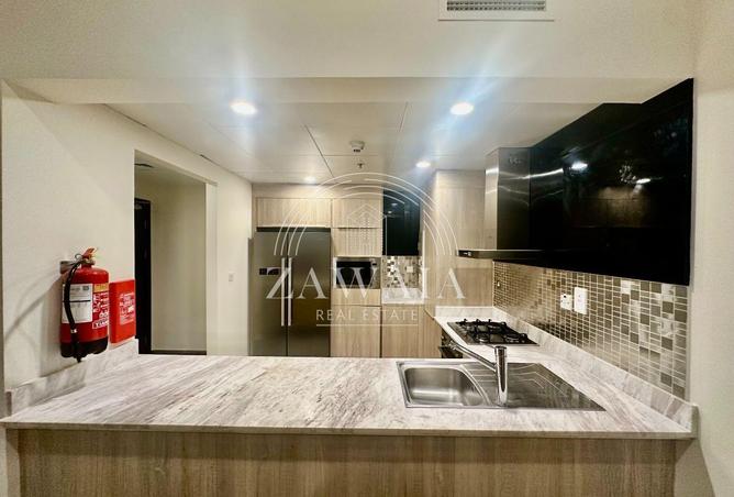 966303 - Property Image 3