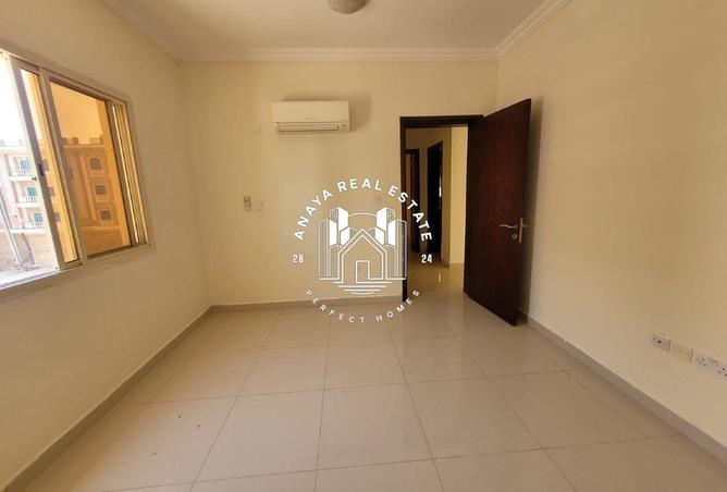 954249 - Property Image 3