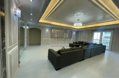 Apartment - 3 Bedrooms - 4 Bathrooms for sale in Porto Arabia - The Pearl Island - Doha