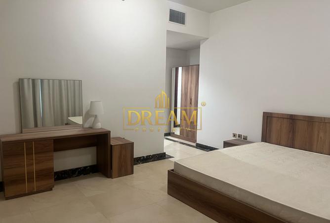 826261 - Property Image 3