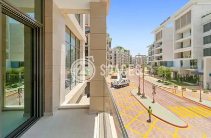 Apartment - 1 Bedroom - 2 Bathrooms for rent in Gewan Island - The Pearl Island - Doha