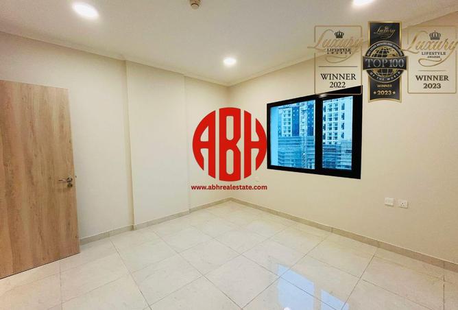 963490 - Property Image 3