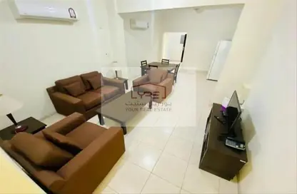 Living / Dining Room image for: Apartment - 3 Bedrooms - 3 Bathrooms for rent in Al Nasr Street - Al Nasr - Doha, Image 1