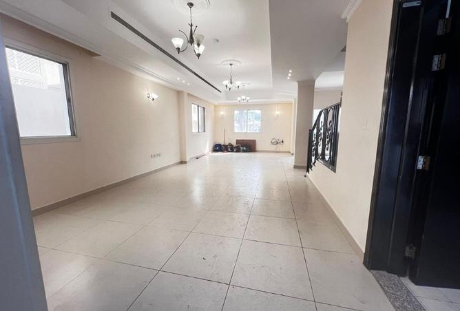 996407 - Property Image 3