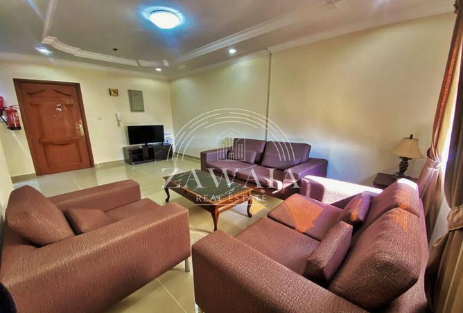 1005674 - Property Image 2