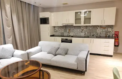 Apartment - 1 Bedroom - 2 Bathrooms for rent in Ramada Commercial Building - Al Rawabi Street - Al Muntazah - Doha