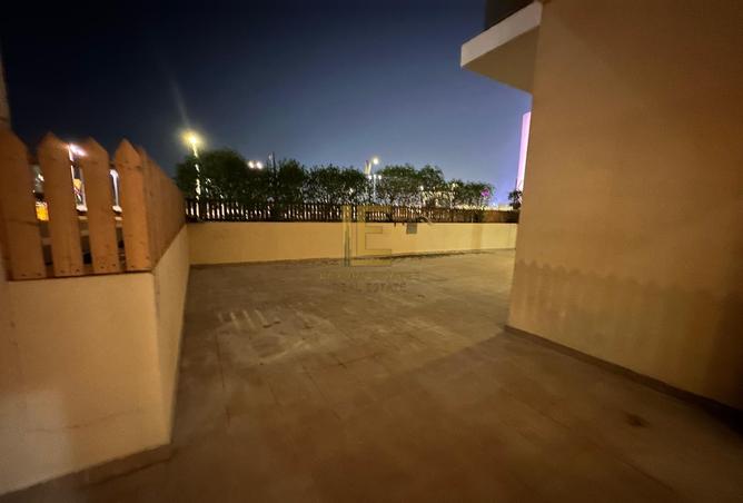 964581 - Property Image 2