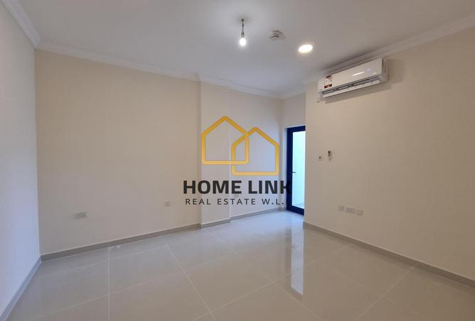 966439 - Property Image 3