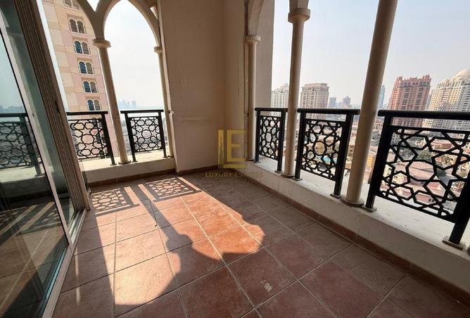 967684 - Property Image 2