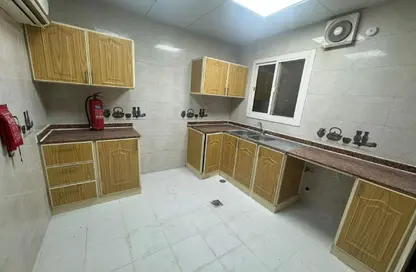 Apartment - 2 Bedrooms - 2 Bathrooms for rent in Al Mansoura - Al Mansoura - Doha