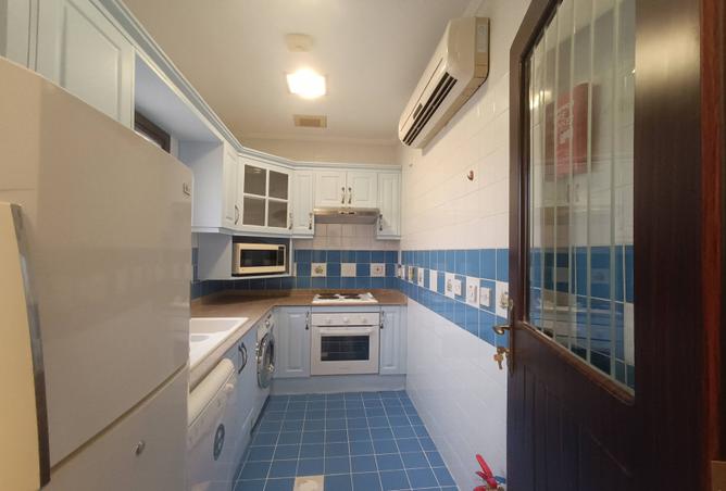 998996 - Property Image 3