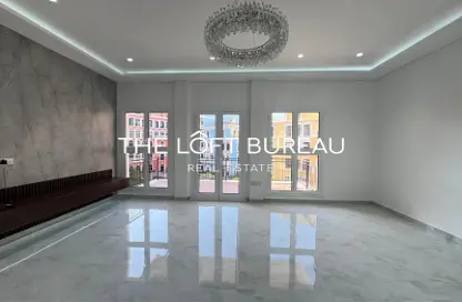 Apartment - 1 Bedroom - 2 Bathrooms for rent in Carnaval - Qanat Quartier - The Pearl Island - Doha