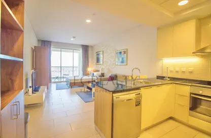 Apartment - Studio - 1 Bathroom for rent in Viva West - Viva Bahriyah - The Pearl Island - Doha