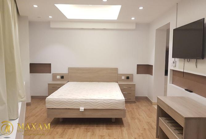 975627 - Property Image 2