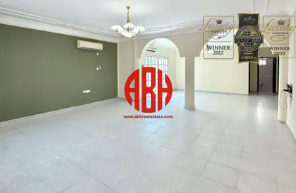 فيلا - 5 غرف نوم - 4 حمامات للايجار في الثمامة - الثمامة - الدوحة