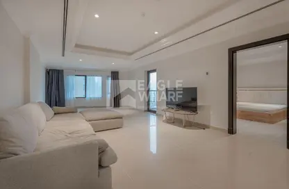 Apartment - 1 Bedroom - 2 Bathrooms for rent in West Porto Drive - Porto Arabia - The Pearl Island - Doha