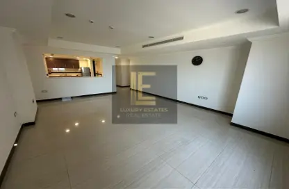 Apartment - 2 Bedrooms - 2 Bathrooms for rent in East Porto Drive - Porto Arabia - The Pearl Island - Doha