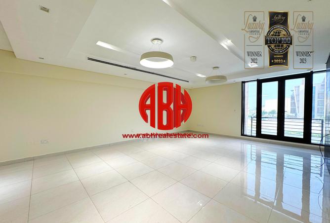 681834 - Property Image 2