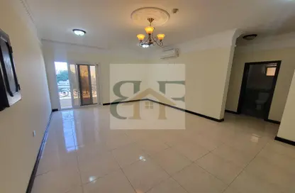 Apartment - 2 Bedrooms - 2 Bathrooms for rent in Anas Street - Fereej Bin Mahmoud North - Fereej Bin Mahmoud - Doha