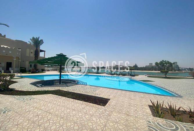 911373 - Property Image 3