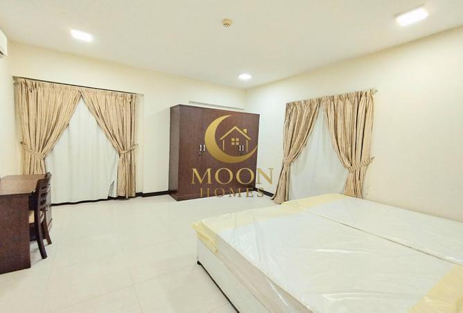 972035 - Property Image 2