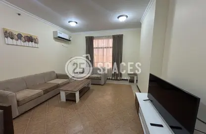 شقة - 2 غرف نوم - 2 حمامات للايجار في وادي 1 - وادي - مشيرب قلب الدوحة - الدوحة