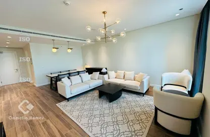 Apartment - 3 Bedrooms - 5 Bathrooms for rent in Floresta Gardens - Floresta Gardens - The Pearl Island - Doha