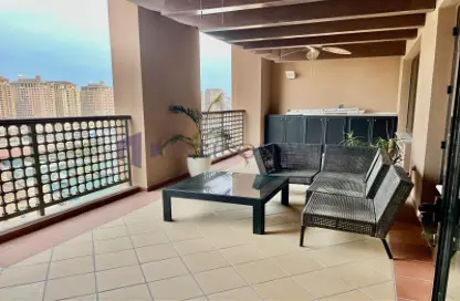 شقة - 1 حمام للايجار في طريق بورتو الشرقي - بورتو أرابيا - جزيرة اللؤلؤة - الدوحة