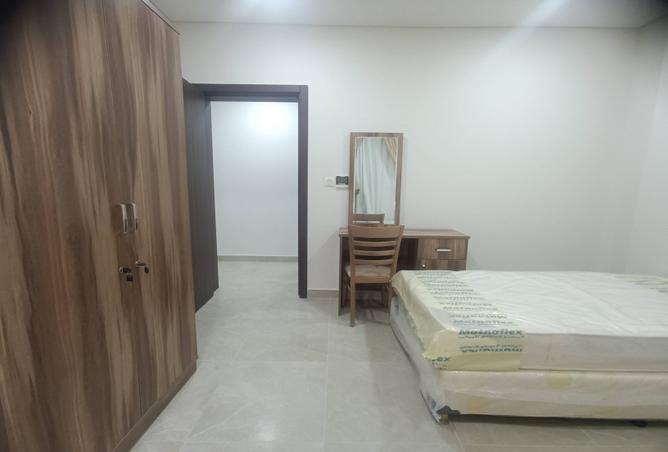 987504 - Property Main Image