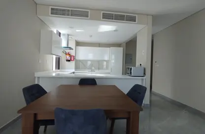 Apartment - 2 Bedrooms - 3 Bathrooms for rent in The Pearl Island - Doha