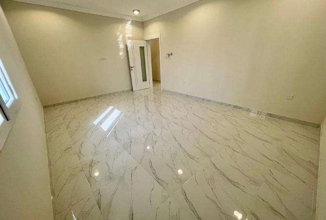 993245 - Property Image 3