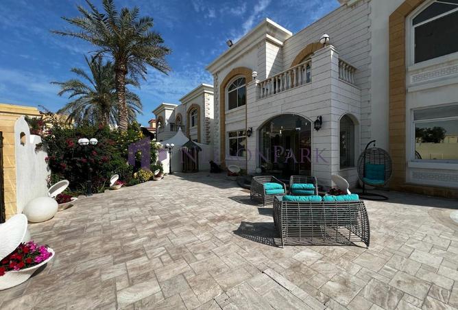 984471 - Property Image 2