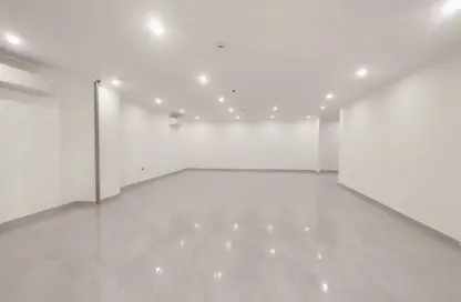 Apartment - 2 Bedrooms - 3 Bathrooms for rent in Al Sadd Road - Al Sadd - Doha